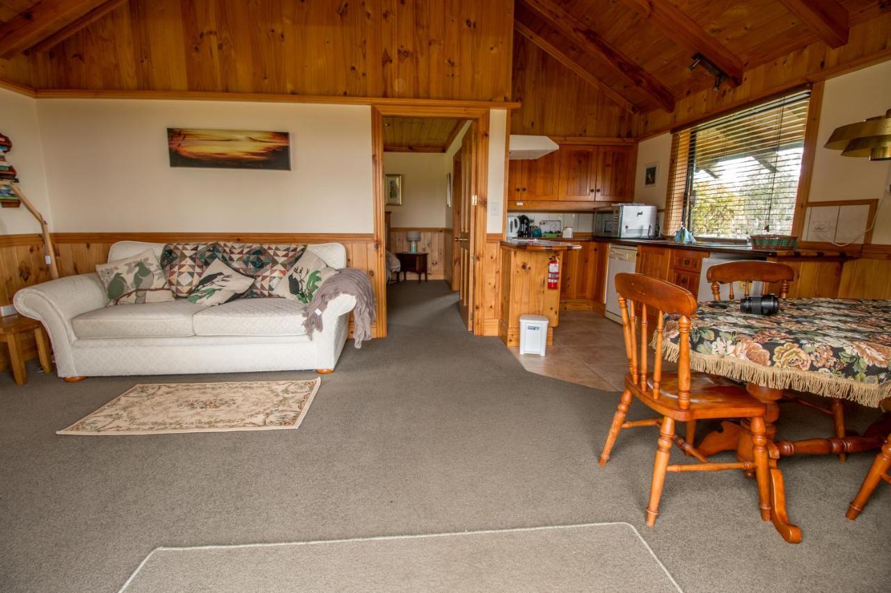 The Cottage Wai Rua Ruatangata West エクステリア 写真